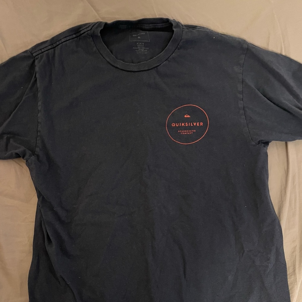quicksilver t shirt